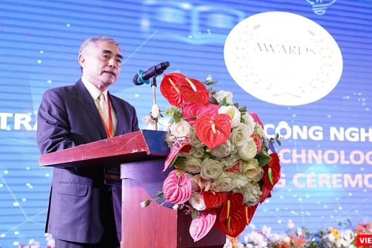 Ông Nguyễn Minh Hồng - Chủ tịch Hội Truyền thông số Việt Nam - phát biểu tại Diễn đàn.