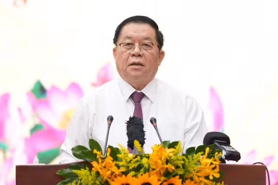 Ông Nguyễn Trọng Nghĩa, Bí thư Trung ương Đảng, Trưởng ban Tuyên giáo Trung ương phát biểu tại hội nghị. Ảnh: Nguyễn Nguyễn.