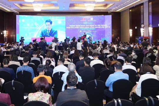 Ông Trần Tuấn Anh - Trưởng Ban Kinh tế Trung ương cho rằng Ngân hàng là ngành kinh tế đặc biệt quan trọng, giữ vai trò “huyết mạch” của nền kinh tế.