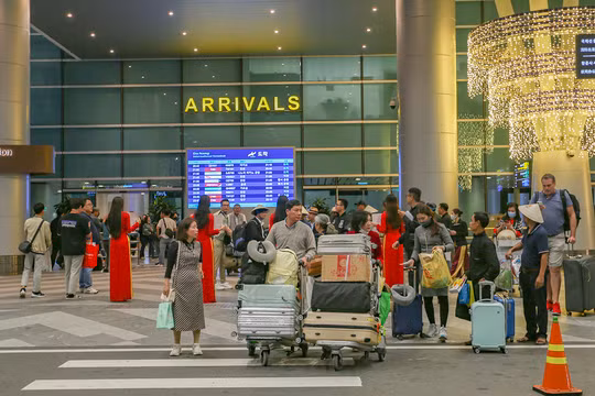 Du lịch khởi sắc giúp kinh tế Đà Nẵng tăng trưởng trong năm 2024