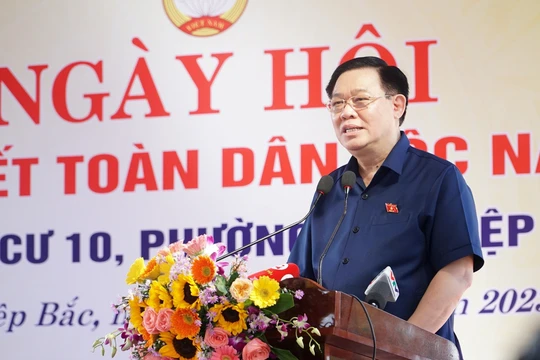 Chủ tịch Quốc hội Vương Đình Huệ phát biểu tại Ngày hội Đại Đoàn kết toàn Dân tộc ở Đà Nẵng.