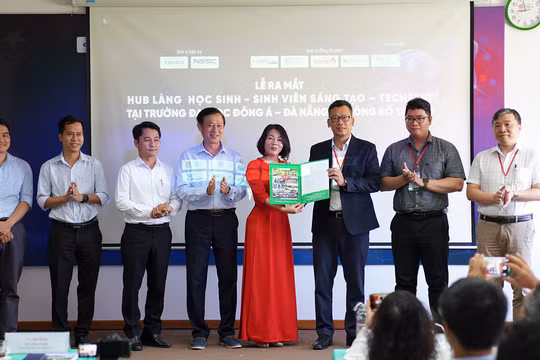 Buổi ra mắt Hub Làng học sinh, sinh viên sáng tạo-Techfest Đà Nẵng tại ĐH Đông Á (Đà Nẵng)