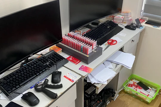Hiện trường đường dây mua bán dữ liệu cá nhân của các đối tượng (ảnh CACC)