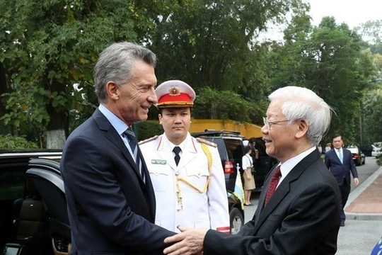 Tổng Bí thư, Chủ tịch nước Nguyễn Phú Trọng đón Tổng thống Argentina Mauricio Macri thăm cấp Nhà nước Việt Nam (ảnh năm 2019). (Ảnh: Trí Dũng/TTXVN)