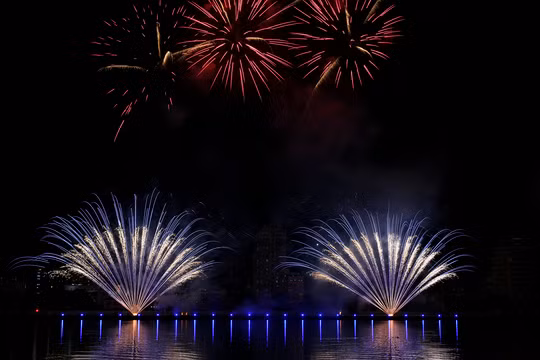 Pha trình diễn pháo hoa của đội Úc tại đêm trình diễn thứ 3 của lễ hội pháo hoa quốc tế Đà Nẵng 2023 (DIFF2023)