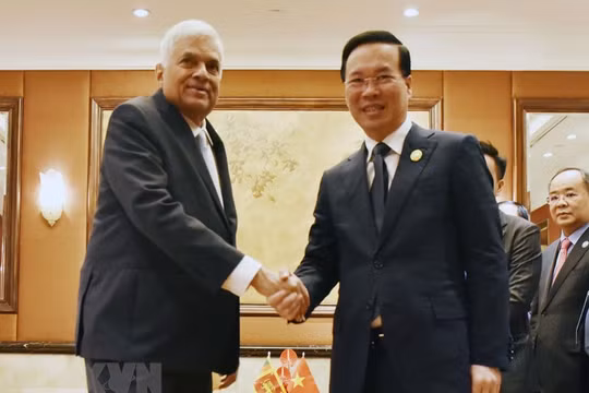 Chủ tịch nước Võ Văn Thưởng gặp Tổng thống Sri Lanka Ranil Wickremesinghe. (Ảnh: Tiến Trung/TTXVN)