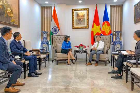 Lãnh đạo Sở Du lịch TP Đà Nẵng hội đàm cùng Đại sứ Việt Nam tại Ấn Độ trong chương trình xúc tiến du lịch trực tiếp tại thị trường Ấn Độ.