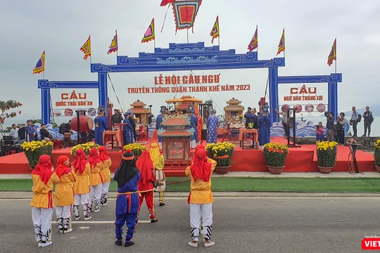 Lễ hội Cầu ngư quận Thanh Khê - lễ hội văn hóa miền biển lớn nhất và đặc sắc nhất tại Đà Nẵng đã diễn ra với các nghi lễ truyền thống linh thiêng.