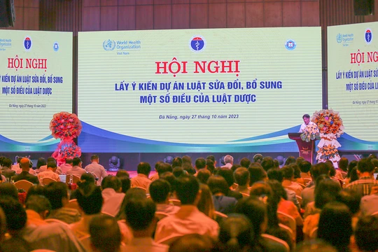 Quang cảnh hội nghị Lấy ý kiến dự án Luật sửa đổi, bổ sung một số điều của Luật Dược 2016 do Bộ Y tế đã tổ chức tại Đà Nẵng.