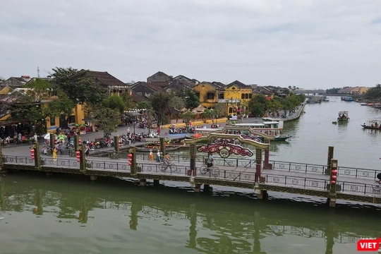 Cầu An Hội (Hội An, Quảng Nam) ngày Mùng 1 Tết Quý Mão