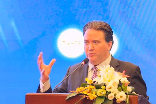 Ngài Marc E. Knapper - Đại sứ Hoa Kỳ tại Việt Nam phát biểu tại diễn đàn "Quan hệ đối tác chiến lược toàn diện Việt Nam - Hoa Kỳ: Cơ hội nào cho doanh nghiệp Việt"