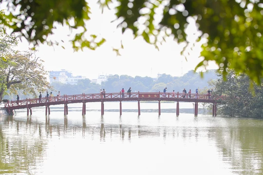 Cầu Thê Húc, Hà Nội