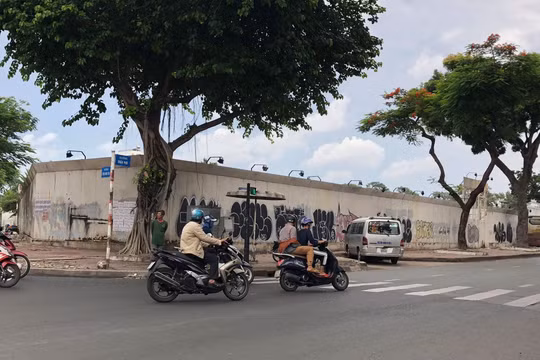 Theo Vinataba, hợp đồng liên doanh quy định giá trị khu đất 30.972,7 m2 tại 152 Trần Phú, Quận 5, Tp. HCM là 1.302,3 tỷ đồng. (Ảnh: N. Hà)