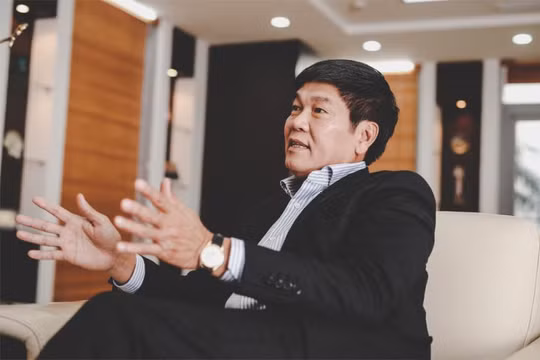 Chủ tịch Trần Đình Long là người quyết định mức thưởng, hình thức thưởng và phương án thưởng cụ thể. (Ảnh: Internet)