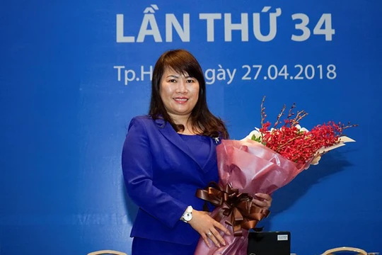 Bà Lương Thị Cẩm Tú từng từ chức Tổng Giám đốc Nam A Bank, để rồi sau đó bất ngờ xuất hiện trong tư cách ứng viên HĐQT Eximbank. (Ảnh: Internet)