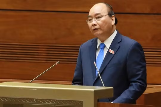 Thủ tướng Nguyễn Xuân Phúc phát biểu trước Quốc hội. Ảnh VGP/Nhật Bắc