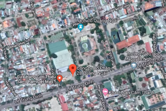 CTCP May 28 Quảng Ngãi tọa lạc tại số 121 Lê Trung Đình, một vị trí "vàng" tại trung tâm Tp. Quảng Ngãi.