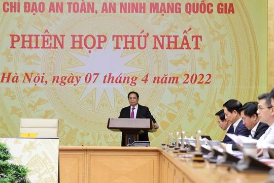 Thủ tướng nhấn mạnh nhiệm vụ tích cực chủ động bảo vệ độc lập, chủ quyền quốc gia trên không gian mạng, đóng góp vào hòa bình, hợp tác, phát triển trong khu vực và trên thế giới.