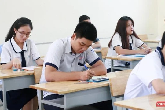 Thời điểm cao nhất có trên 6.000 thí sinh cùng vào hệ thống, không có hiện tượng quá tải hay lỗi kỹ thuật (ảnh minh họa).