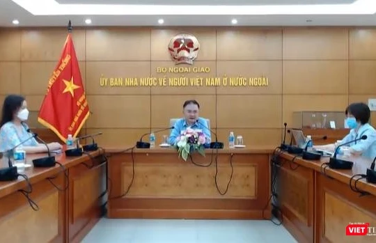 Ông Ngô Hướng Nam trao đổi với VietTimes tại Lễ phát động TECHFEST 2022.