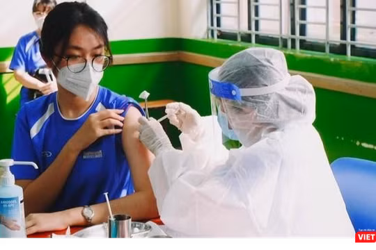 Tiêm ngừa COVID-19 cho đối tượng học sinh trên địa bàn TP.HCM.