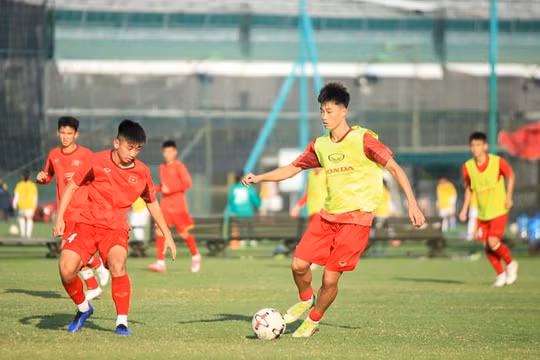 Từ chiều 28/6, tuyển U19 Việt Nam đã lên đường sang Indonesia thi đấu giải vô địch U19 Đông Nam Nam Á 2022. Ảnh: AFF.