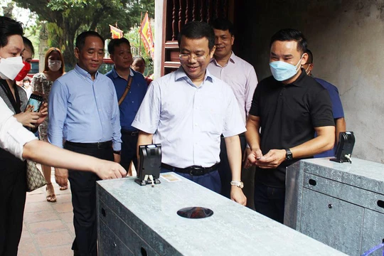 Hệ thống vé điện tử tại Văn Miếu - Quốc Tử Giám.