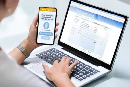 Các chuyên gia tại Kaspersky gợi ý người dùng nên kích hoạt chế độ bảo vệ hai lớp cho các thiết bị di động thông minh.