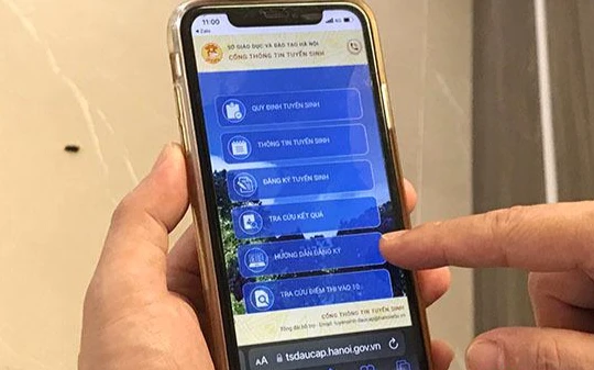 Học sinh có thể thực hiện xác nhận nhập học trực tuyến vào lớp 10 THPT công lập năm học 2022 -2023 từ 13h30 chiều nay, ngày 10/7.