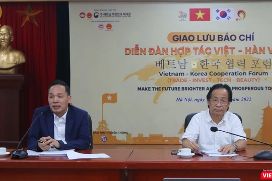 Ban Tổ chức chia sẻ về Diễn đàn VIKO30 - Ảnh: Kiên Nguyễn.