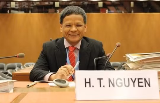 Đại sứ Nguyễn Hồng Thao. (Ảnh: Hoàng Hoa/TTXVN)