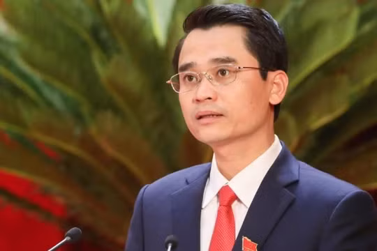 Ông Phạm Văn Thành sinh năm 1978, trình độ chuyên môn Kỹ Sư xây dựng cầu đường, Thạc sỹ Quản lý dự án đầu tư xây dựng. Ảnh: quangninh.gov.vn.