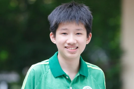 em Nguyễn Bình Nguyên, lớp 9A1, trường THCS Nguyễn Tri Phương (Ba Đình, Hà Nội) đoạt giải Nhất Quốc gia cuộc thi Viết thư Quốc tế UPU lần thứ 51 (2022) tại Việt Nam.