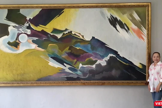 Đại diện gia đình, bà Tạ Thùy Châu - con gái họa sĩ Tạ Tỵ lên tiếng khẳng định chắc chắn gia đình không đi xin cấp phép triển lãm “Tạ Tỵ - Dấu ấn sáng tạo”