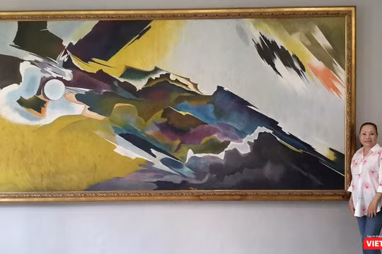 Đại diện gia đình, bà Tạ Thùy Châu - con gái họa sĩ Tạ Tỵ lên tiếng khẳng định chắc chắn gia đình không đi xin cấp phép triển lãm “Tạ Tỵ - Dấu ấn sáng tạo”