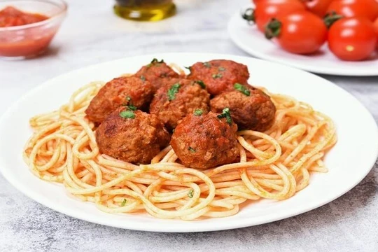 Chỉ nên thưởng thức món mỳ Ý thịt viên nếu hệ tiêu hóa thực sự khỏe mạnh 