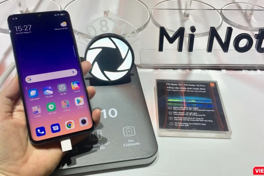 Mi Note 10, chiếc điện thoại tích hợp cụm 5 camera được giới thiệu tại buổi công bố chiều 9/12