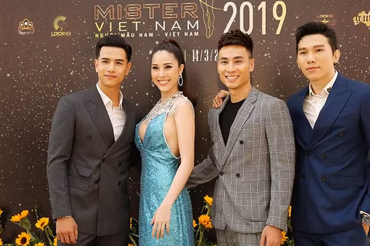 Các nam vương Mister International 2018 Trịnh Bảo và Manhunt international Trương Ngọc Tình (bên phải ảnh).