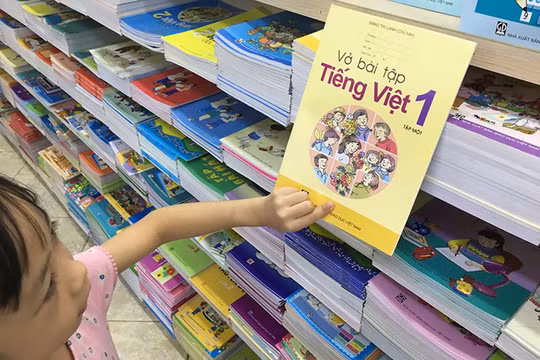 Chọn SGK ngoài thị trường khác với SGK mà các con được mua theo kênh phát hành từ nhà trường 