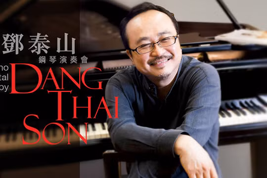 NSND Đặng Thái Sơn biểu diễn ở Hong Kong City Hall’s Concert Hall tháng 5/2018 (Photo: Morning Post)