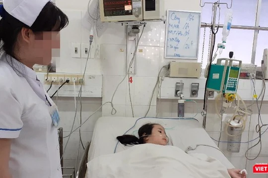 Cấp cứu kịp thời bệnh nhi mắc sốt xuất huyết nặng 