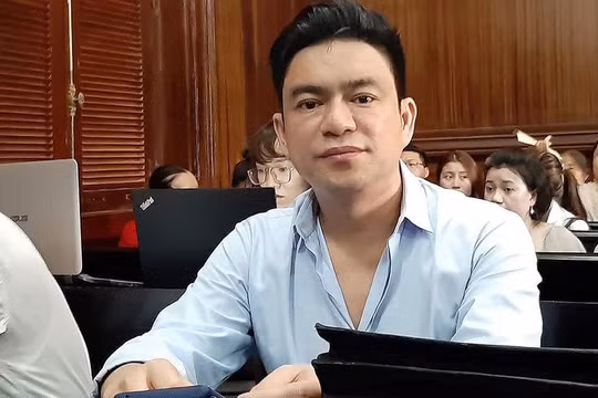 Bác sĩ Chiêm Quốc Thái tại phiên tòa sơ thẩm hôm 26/6