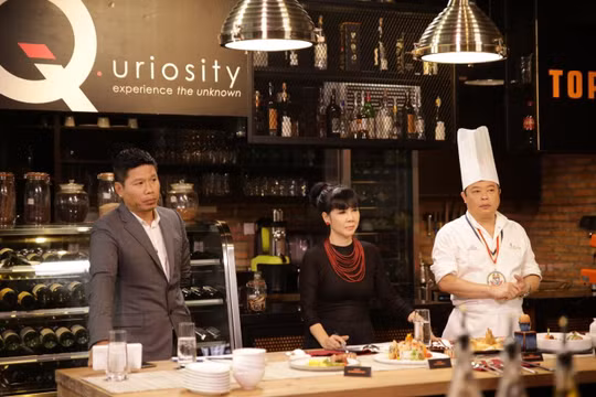 Các giám khảo Dương Huy Khải, Trịnh Diễm Vy và Jack Lee