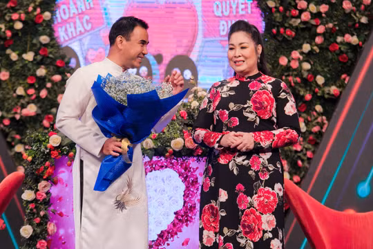 NSND Hồng Vân và Quyền Linh - ông mai bà mối mát tay cho nhiều cặp đôi 
