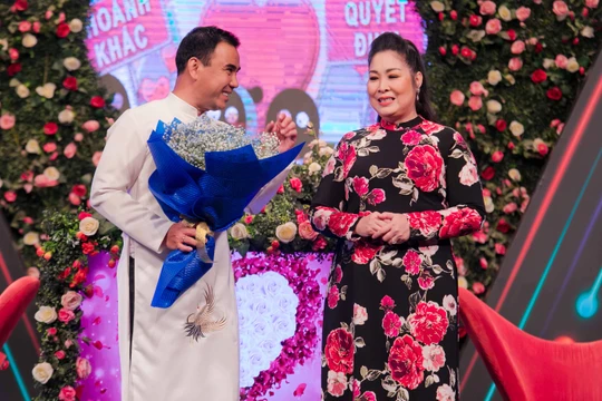 NSND Hồng Vân và Quyền Linh - ông mai bà mối mát tay cho nhiều cặp đôi 