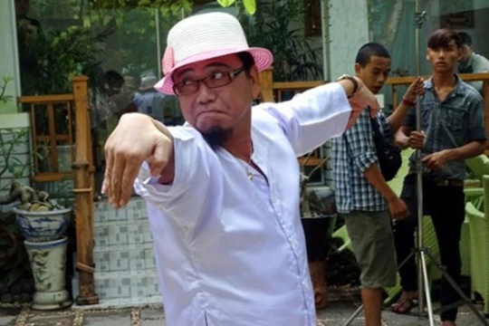 Danh hài Hồng Tơ đã bị tạm giam điều tra về hành vi đánh bạc 