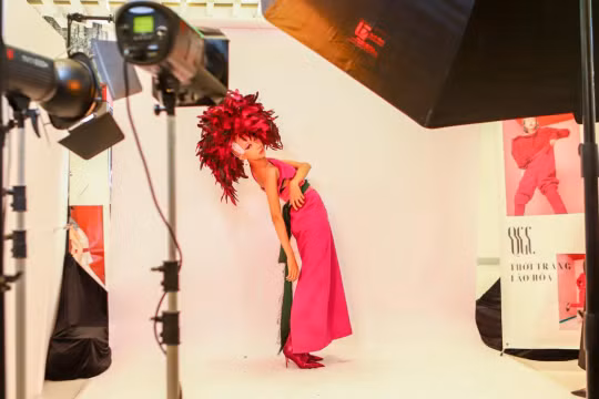 Vòng 2 Top Model Online các thí sinh đã có những buổi photoshoot đầy ấn tượng