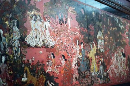 Bức tranh bảo vật quốc gia “Vườn xuân Trung Nam Bắc” của danh họa Nguyễn Gia Trí lúc còn nguyên vẹn là kiệt tác hội họa