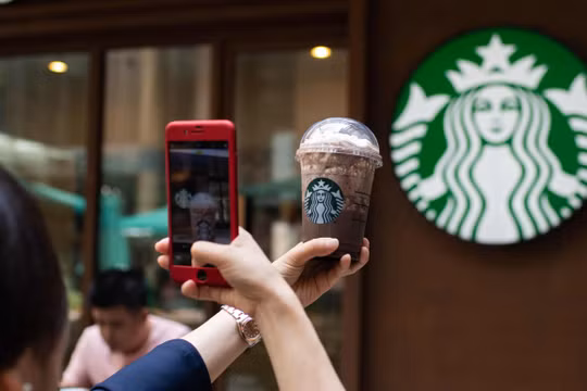 Việc tẩy chay sẽ ảnh hưởng tới doanh thu của của các công ty Mỹ và cả doanh nghiệp Trung Quốc (Nguồn: AFP)