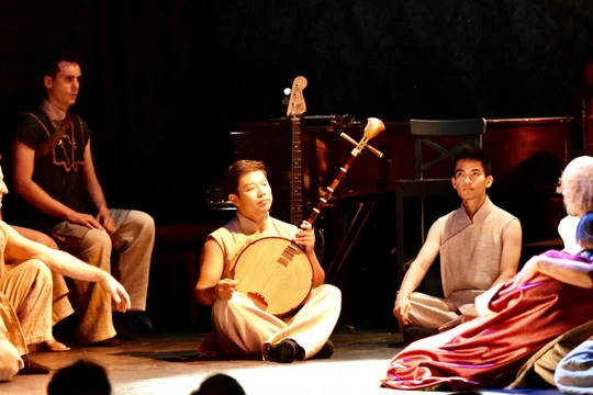 Phân cảnh nàng Kiều nhớ Từ Hải ra trận